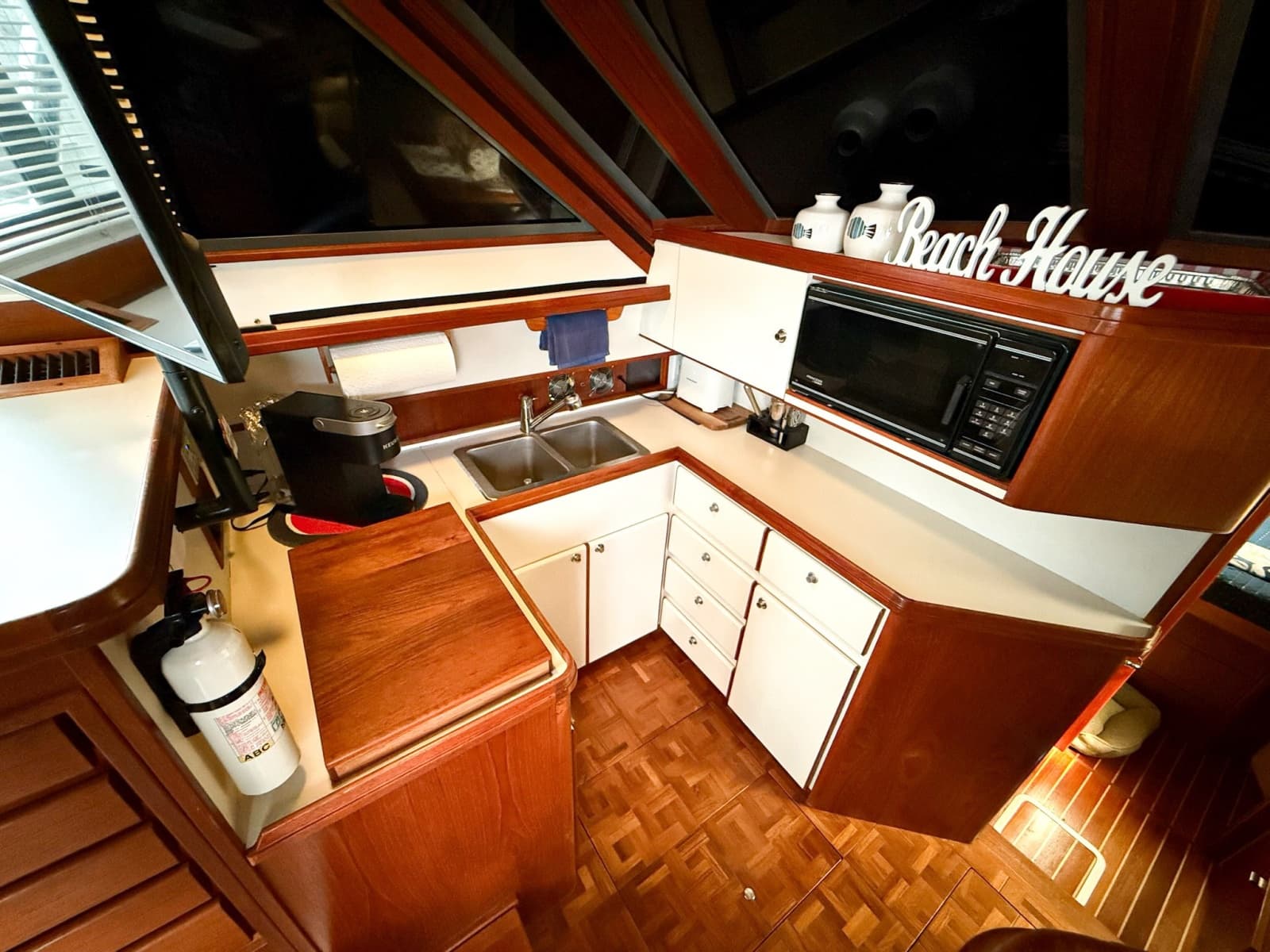 1989 Tiara Yachts 3600 Convertible - Photo 33