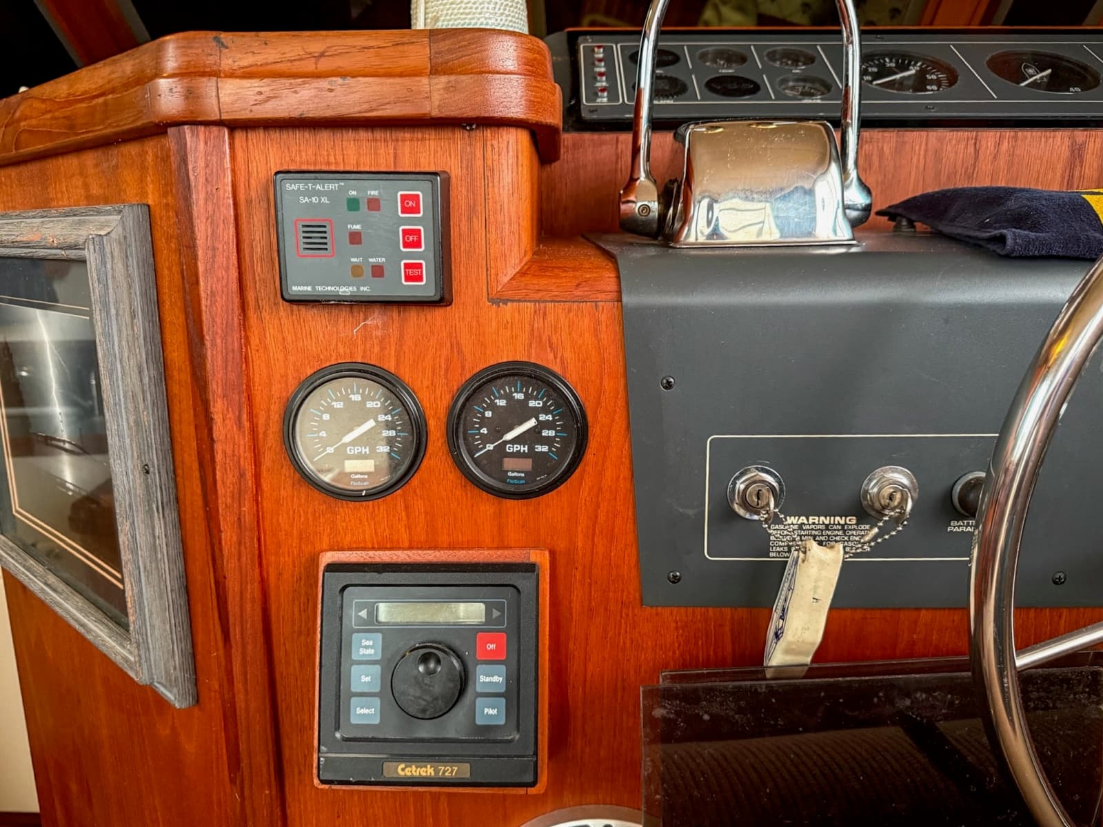 1989 Tiara Yachts 3600 Convertible - Photo 26