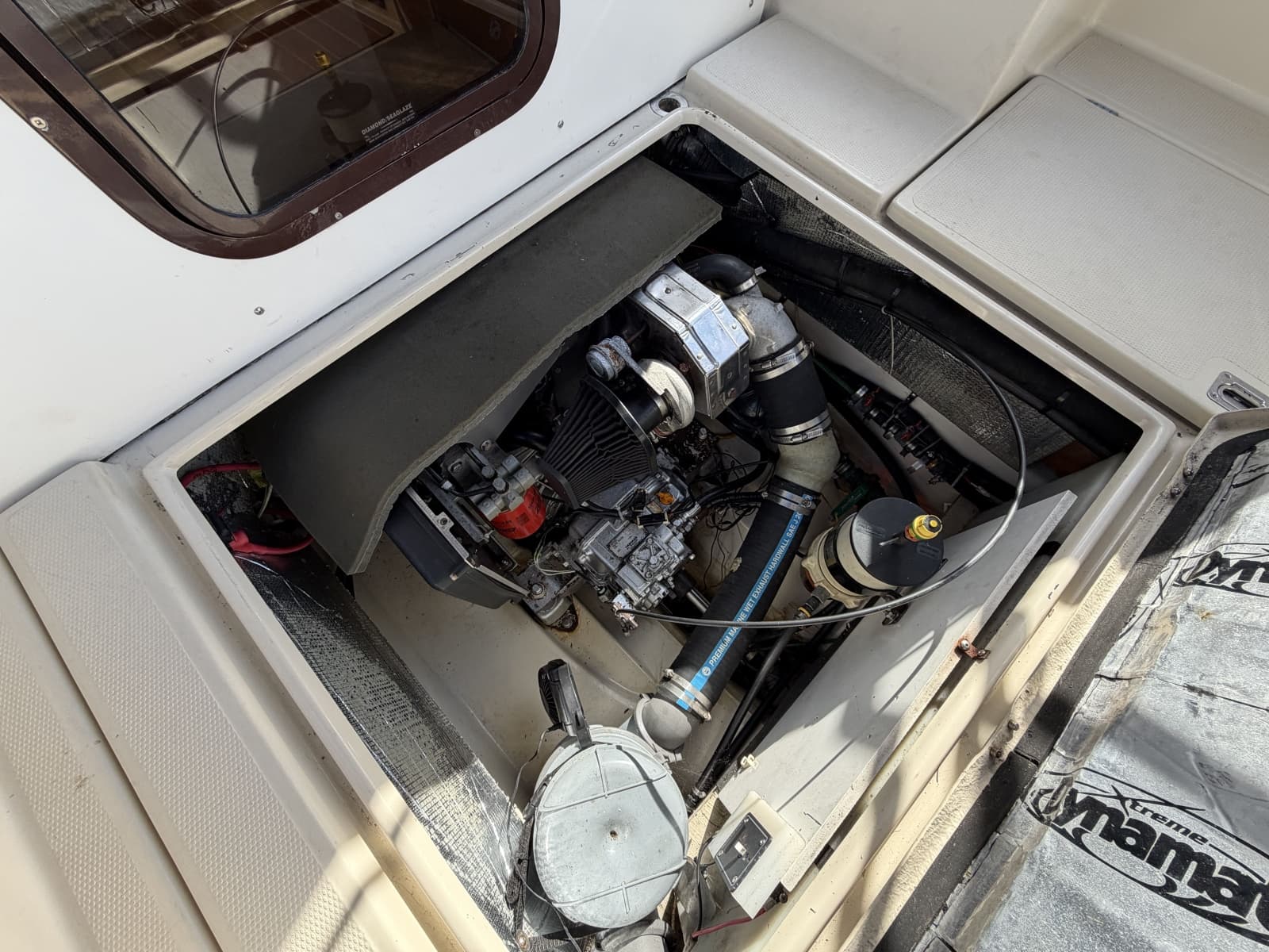 2010 Ranger Tugs R-25 - Photo 9