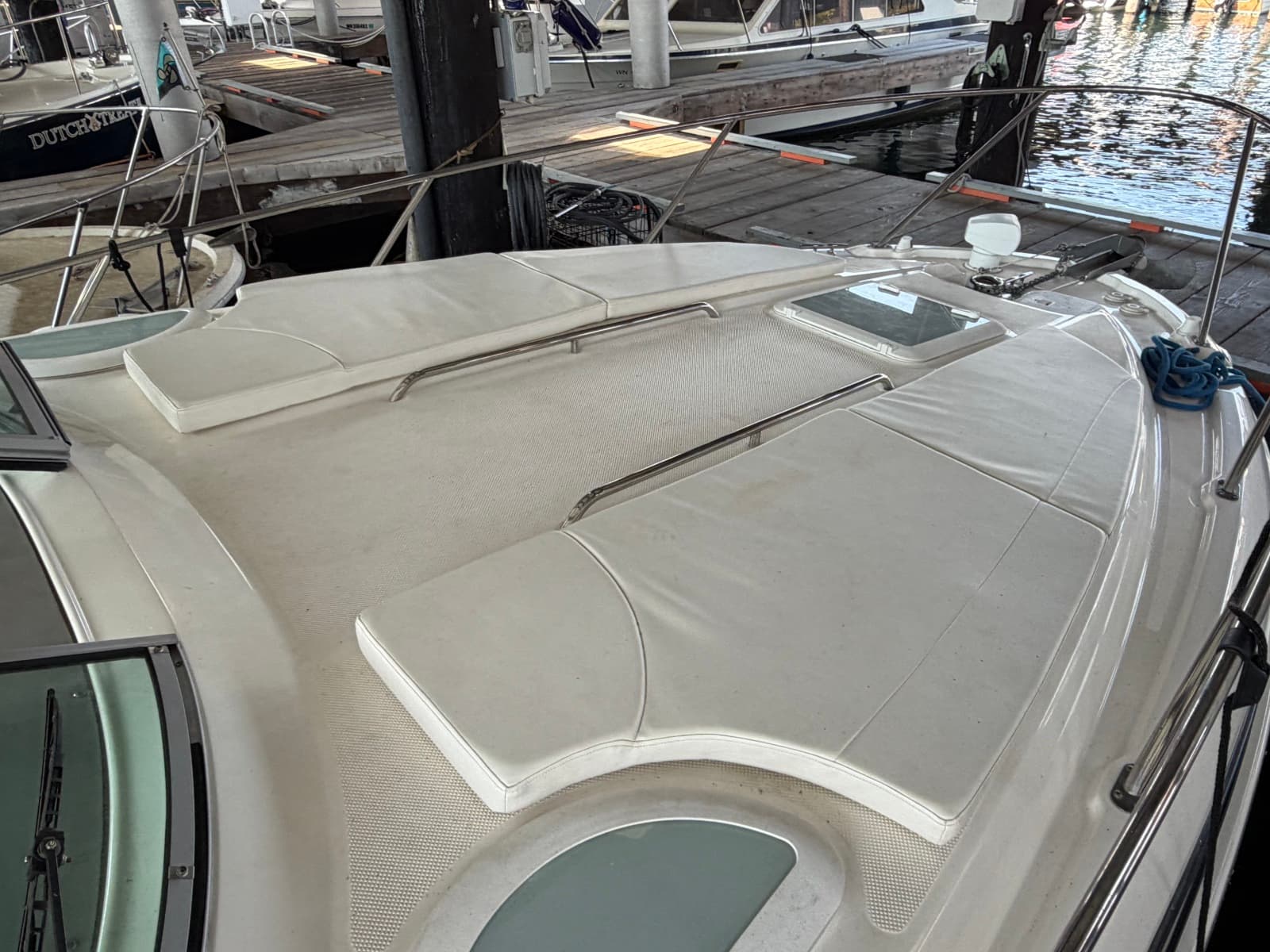 2012 Bayliner 315 SB - Photo 4