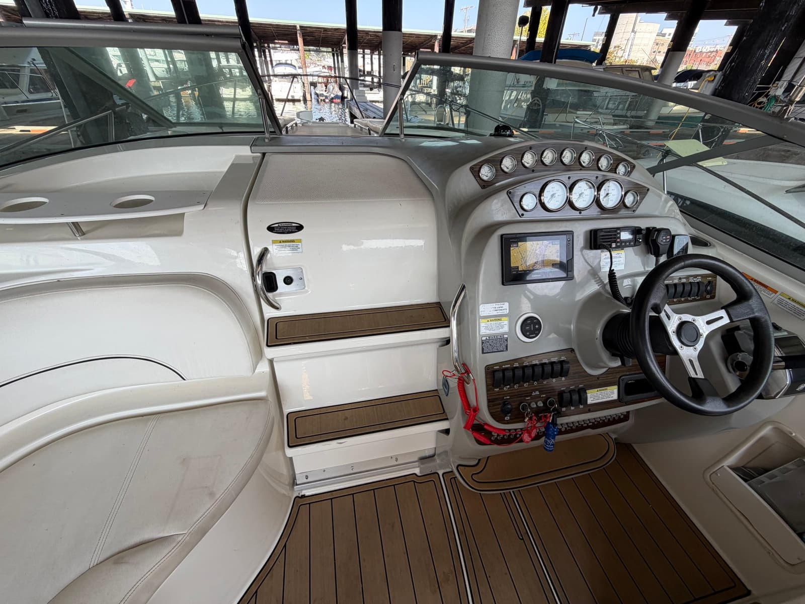 2012 Bayliner 315 SB - Photo 8