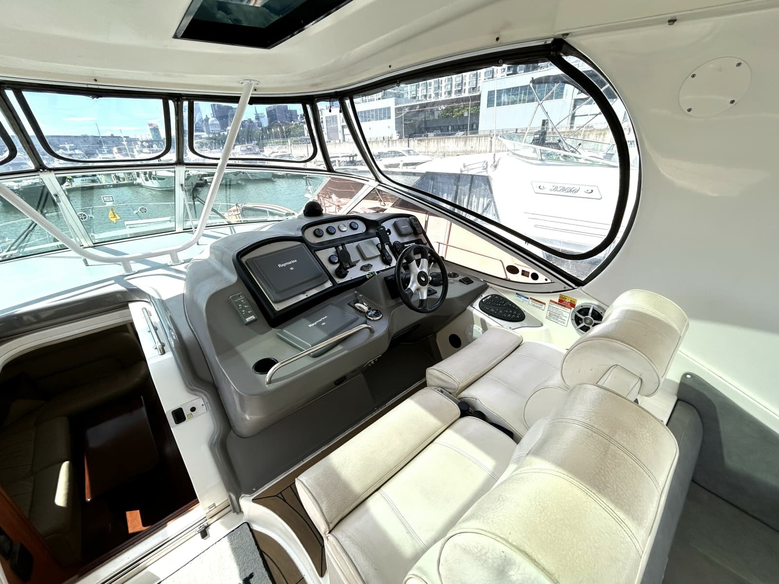 2007 Cruisers Yachts 455 - Photo 19