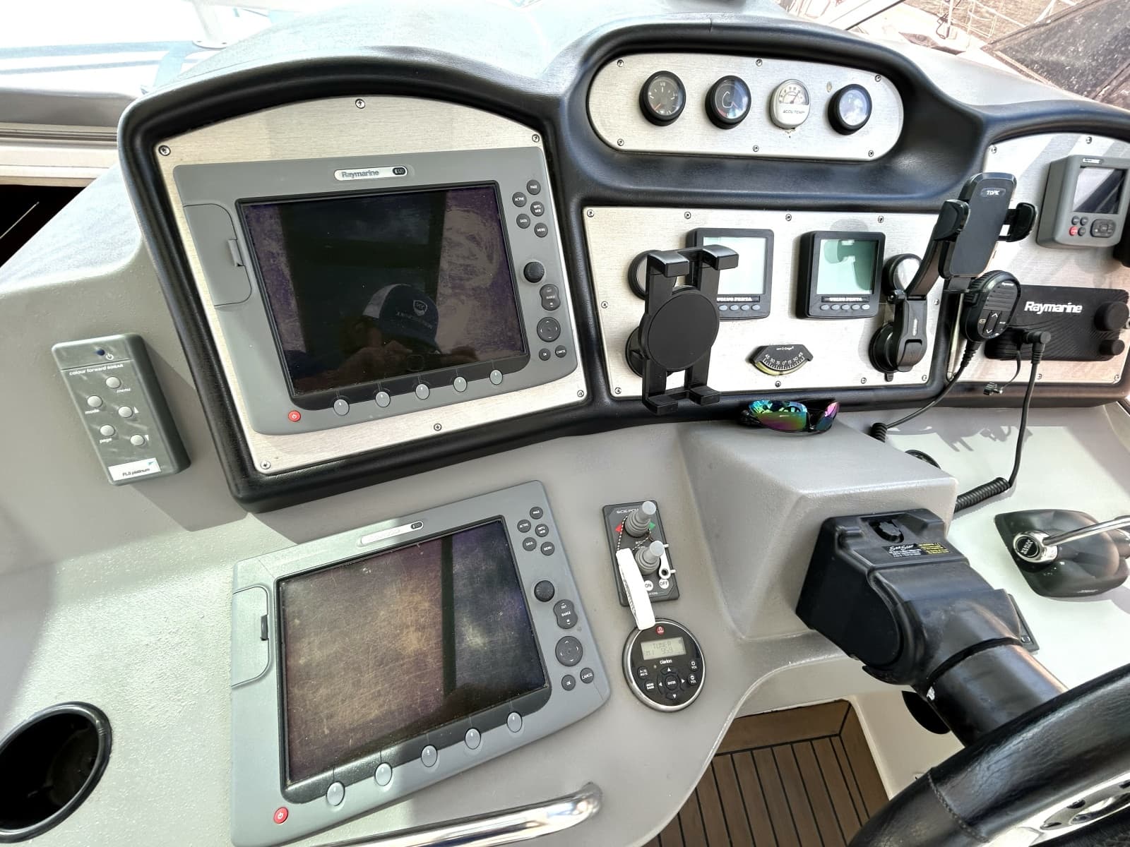 2007 Cruisers Yachts 455 - Photo 20