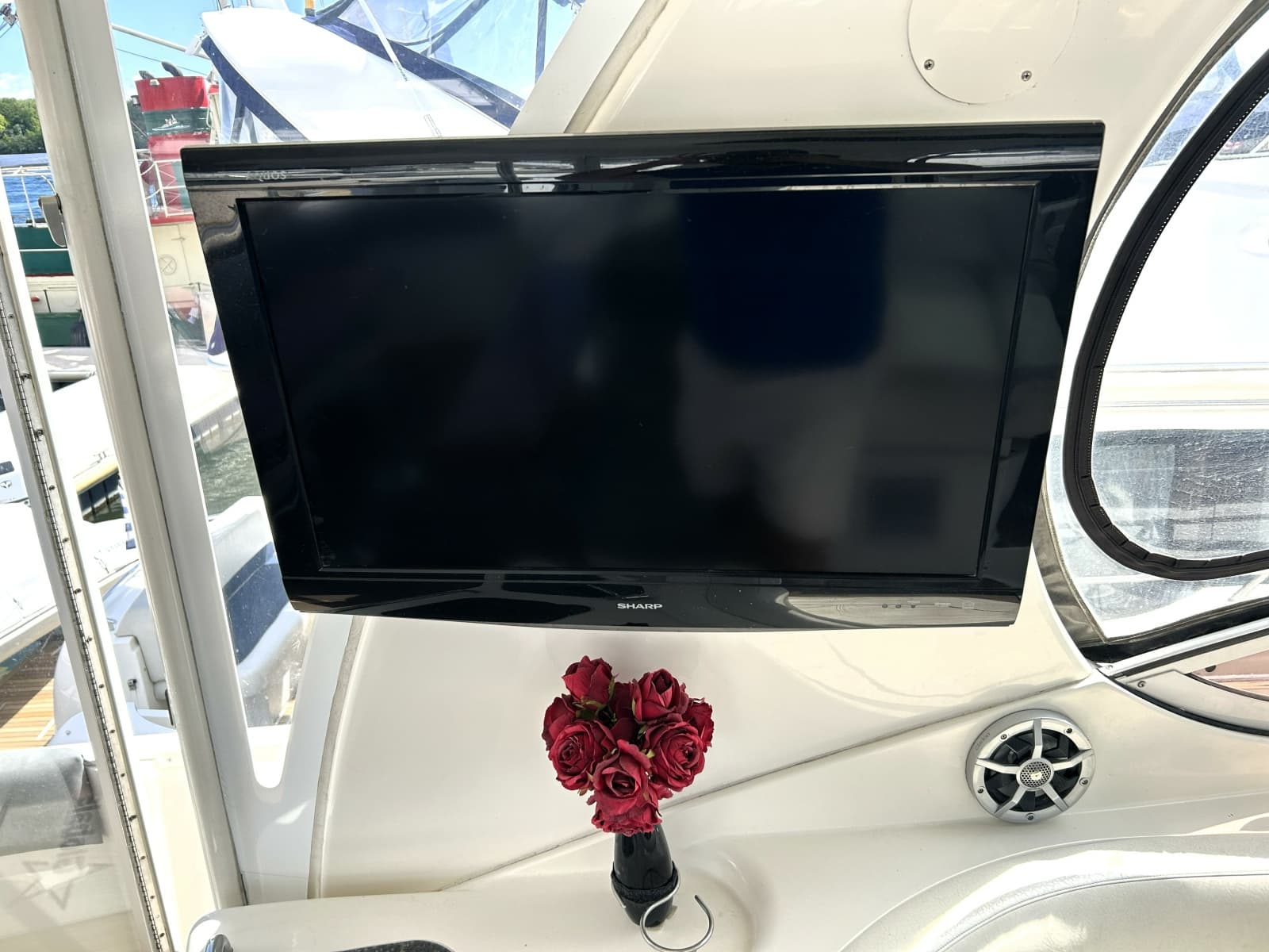 2007 Cruisers Yachts 455 - Photo 17