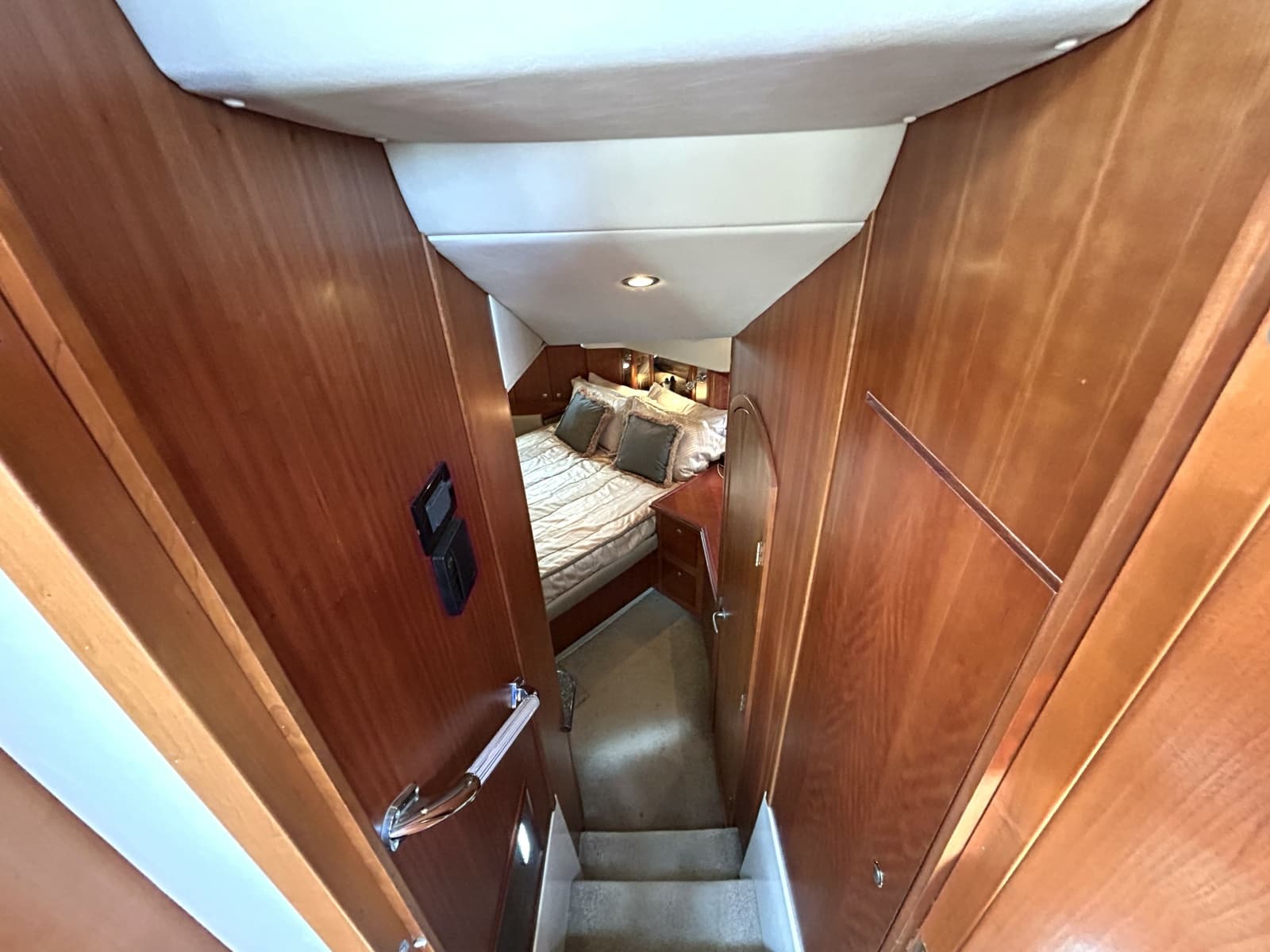 2007 Cruisers Yachts 455 - Photo 37