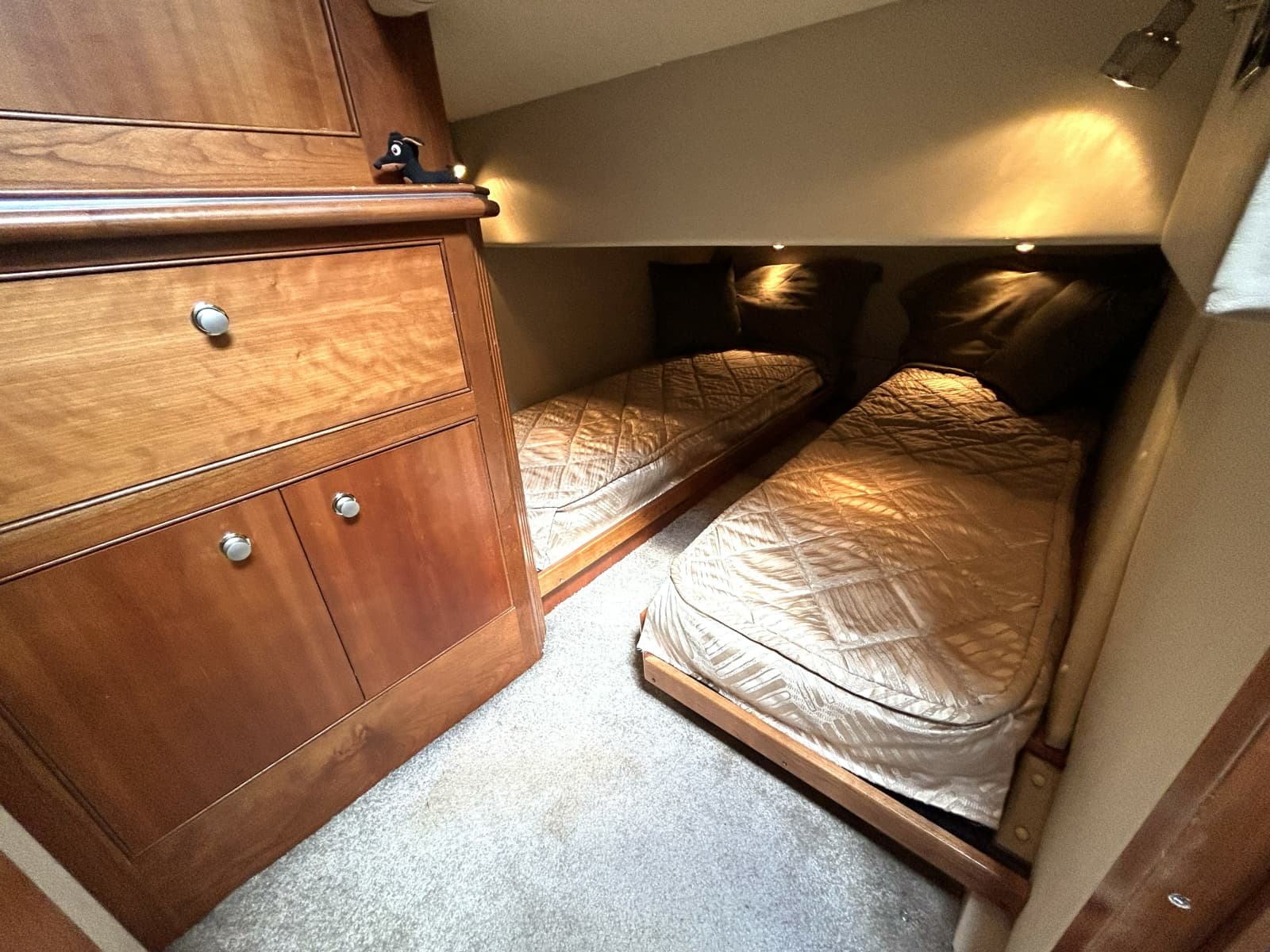 2007 Cruisers Yachts 455 - Photo 44