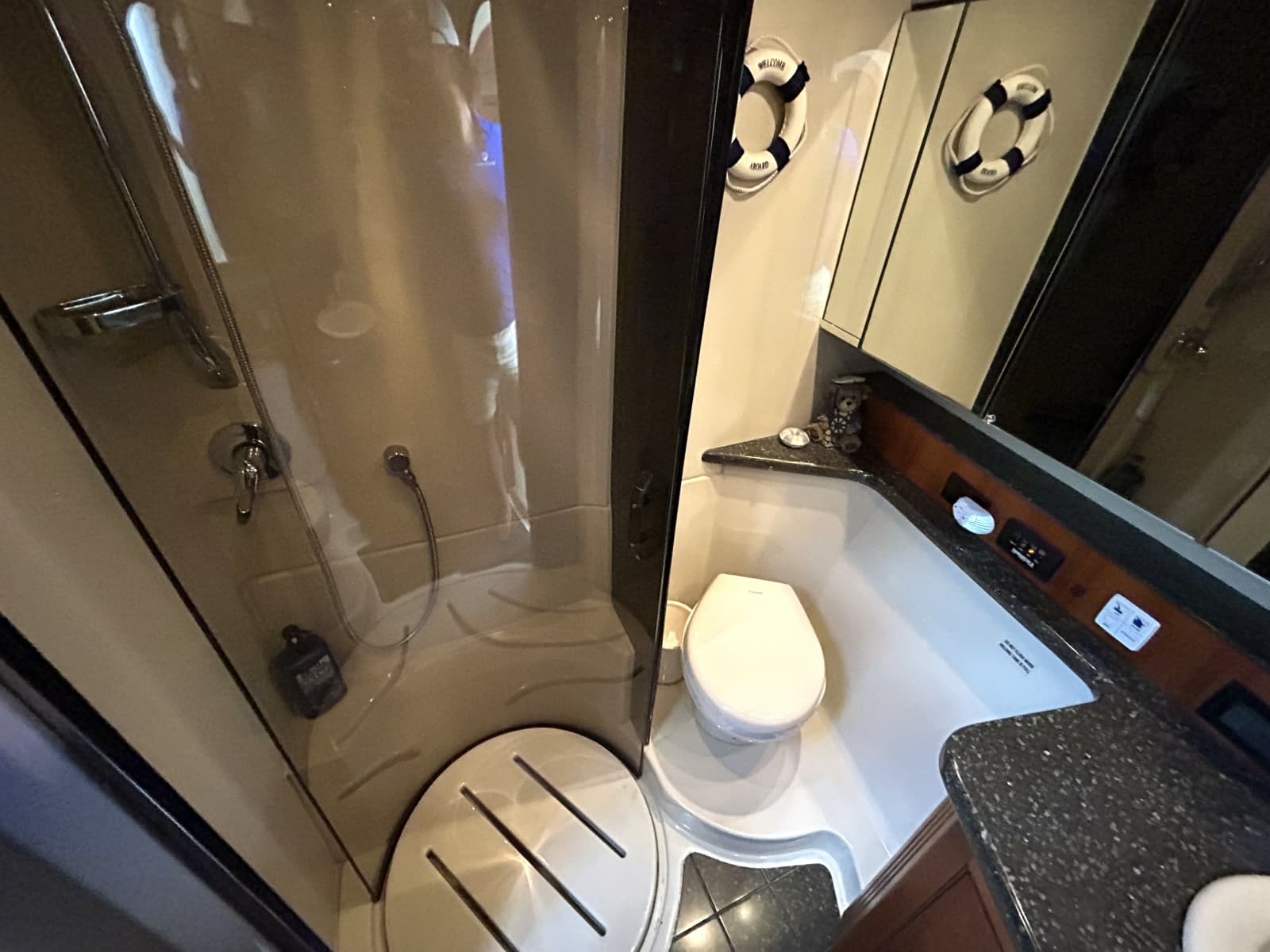 2007 Cruisers Yachts 455 - Photo 48