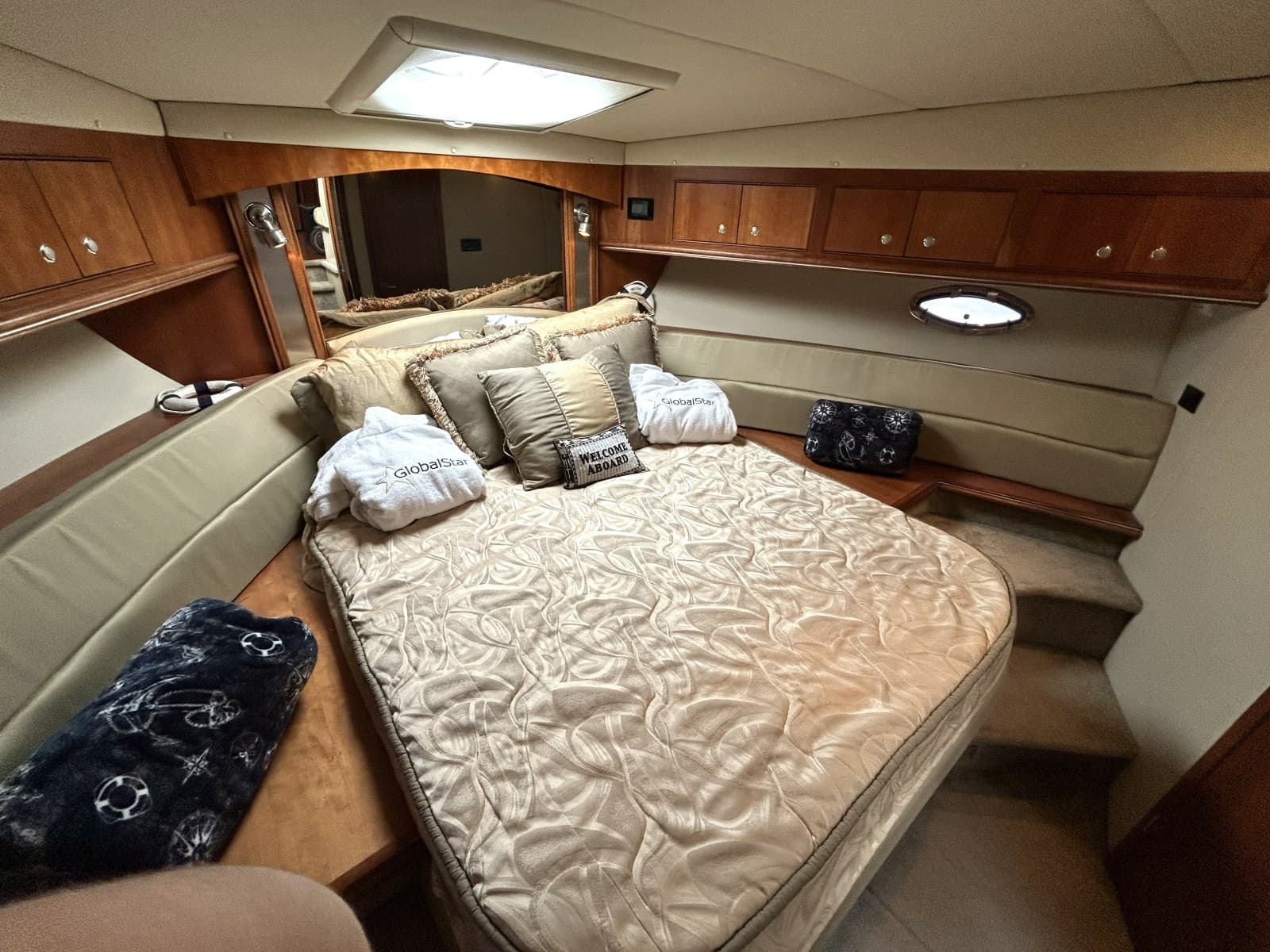 2007 Cruisers Yachts 455 - Photo 50