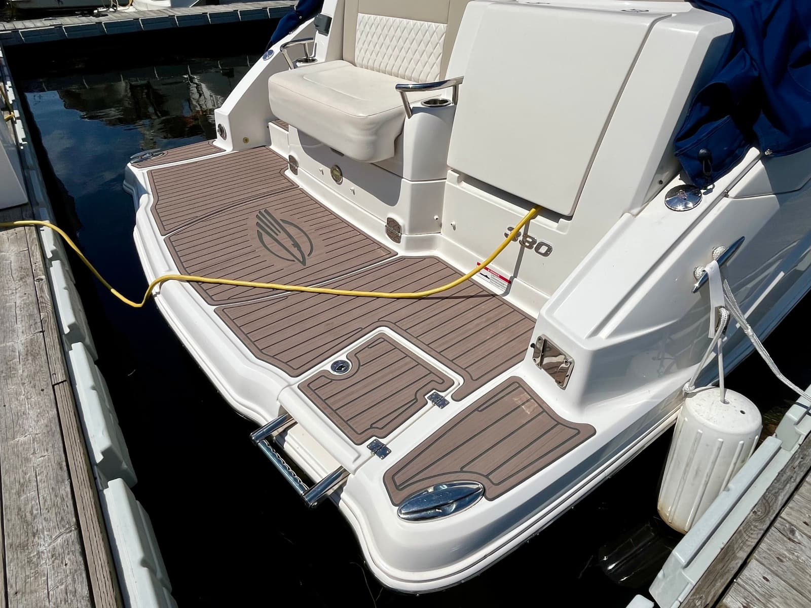 2012 Chaparral 330 Signature - Photo 7