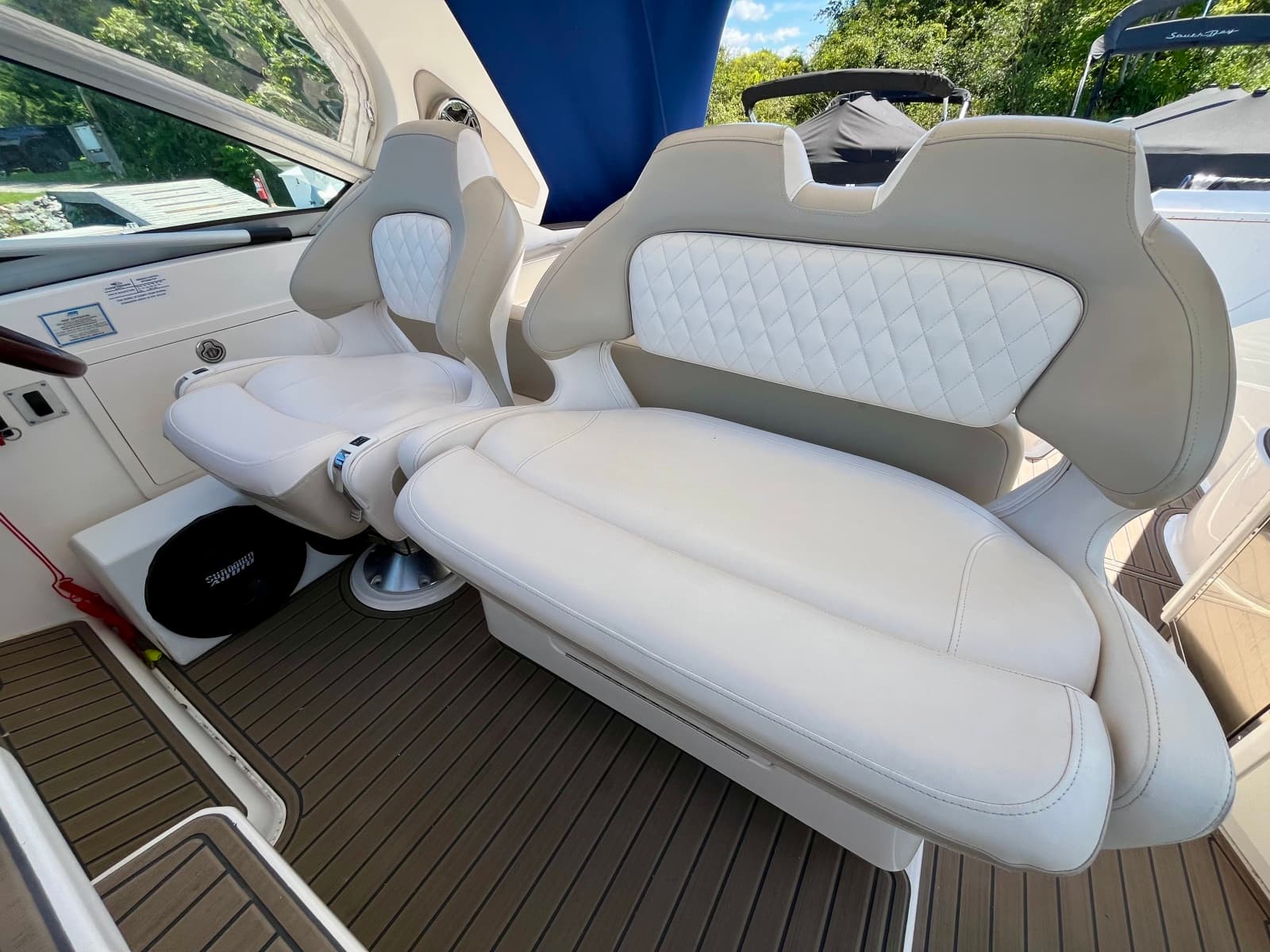 2012 Chaparral 330 Signature - Photo 15