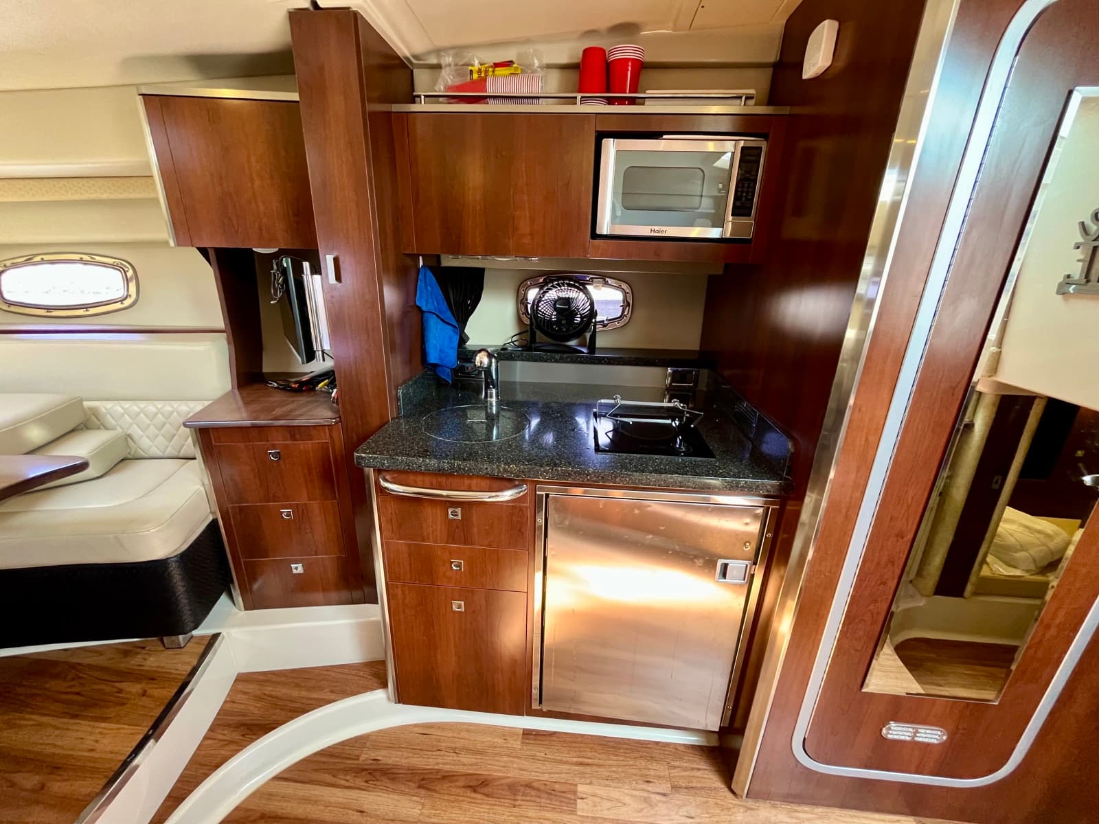 2012 Chaparral 330 Signature - Photo 29