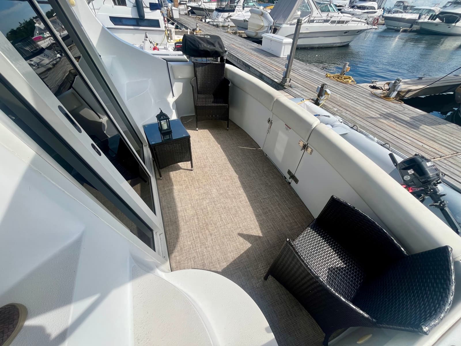 1999 Carver 350 Mariner - Photo 15
