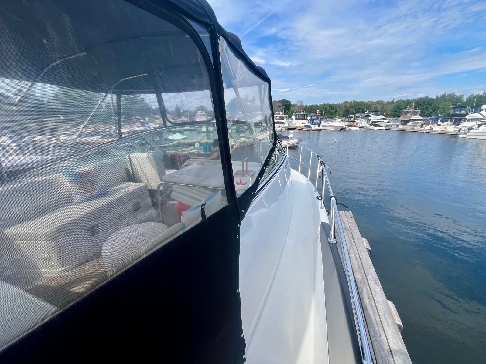1999 Carver 350 Mariner - Photo 18