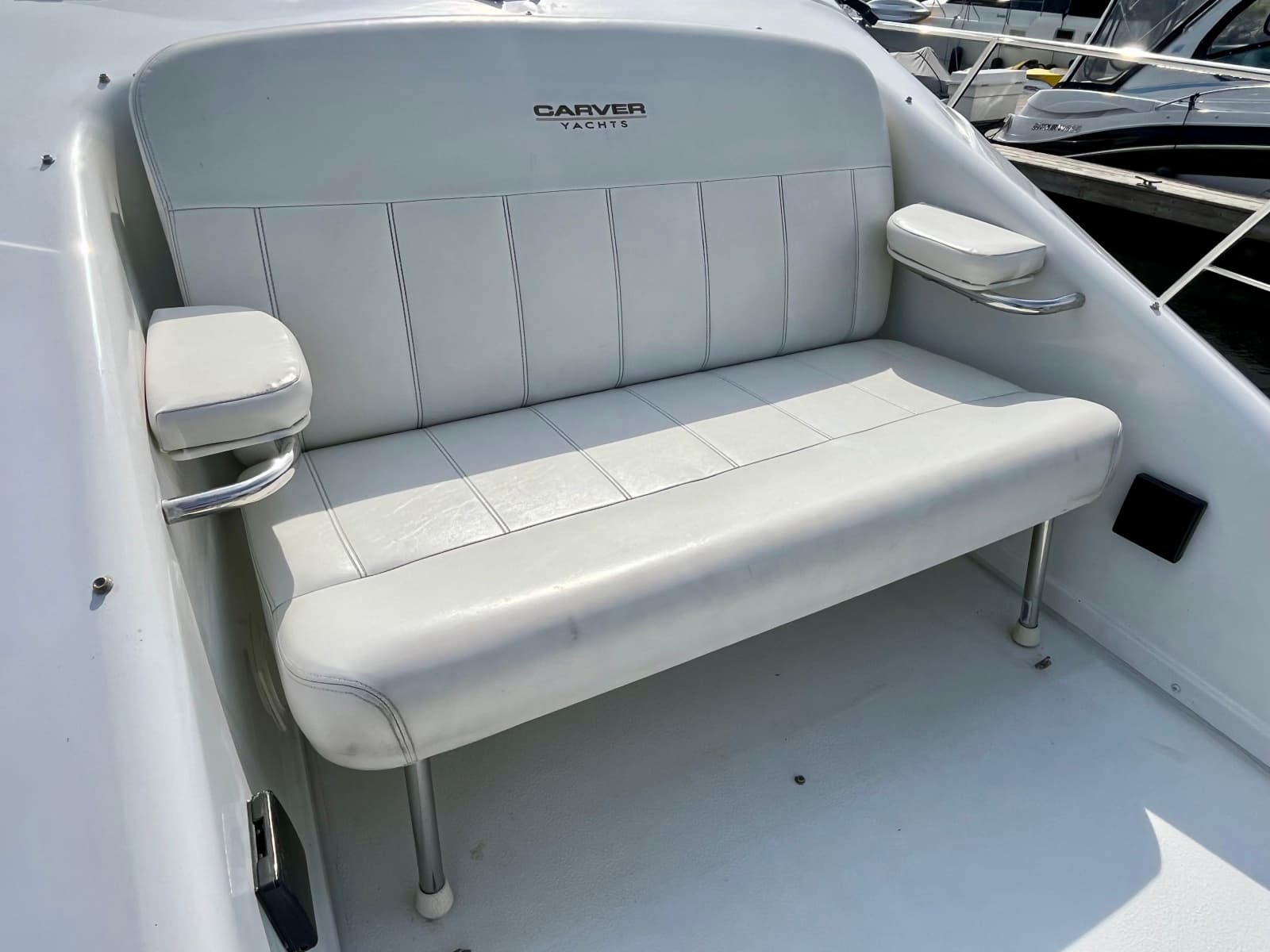 1999 Carver 350 Mariner - Photo 25