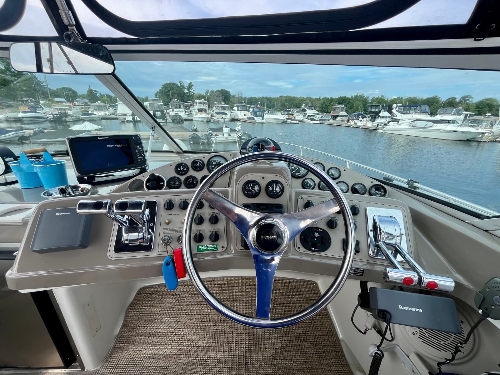 1999 Carver 350 Mariner - Photo 30