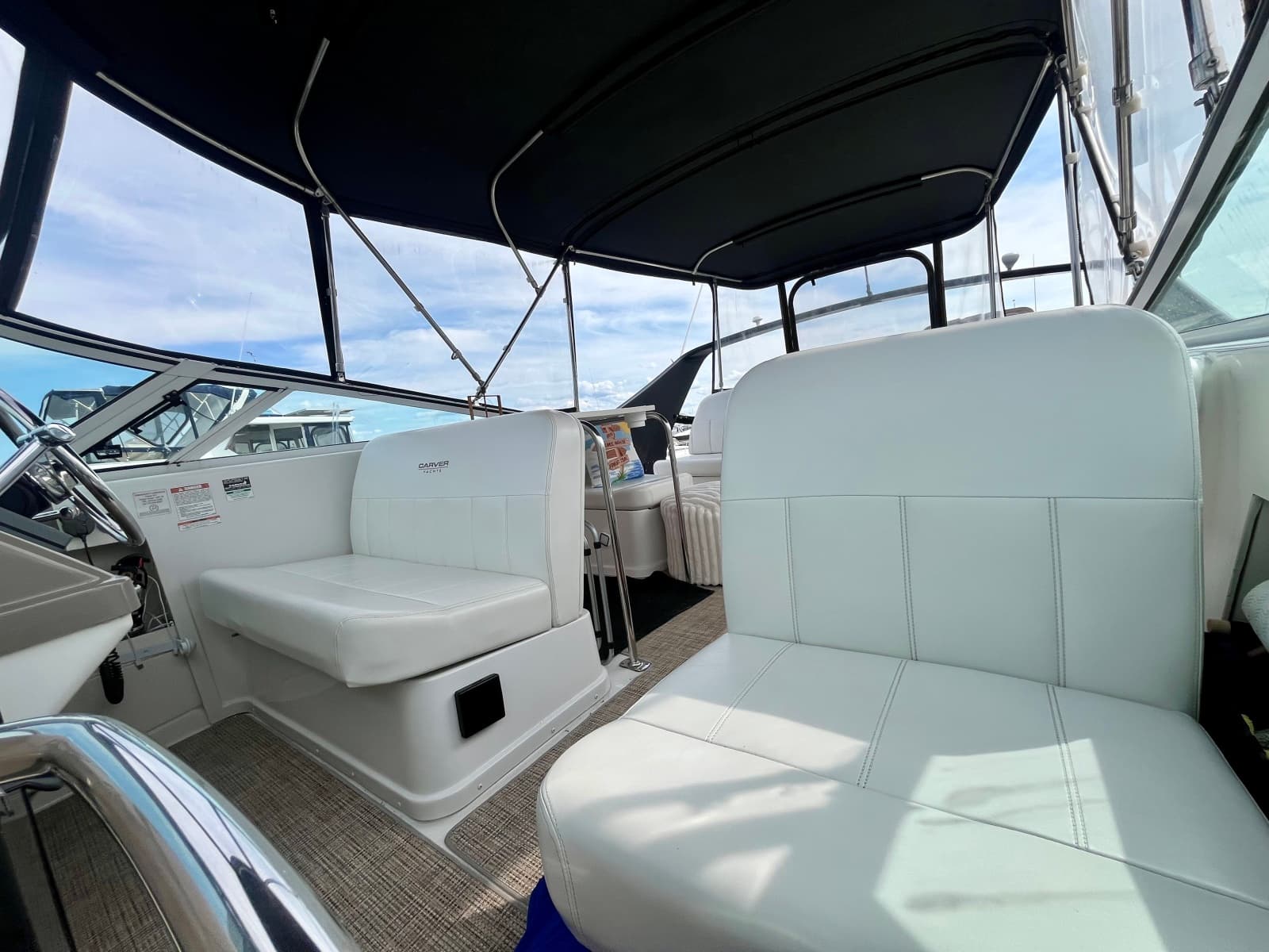 1999 Carver 350 Mariner - Photo 37