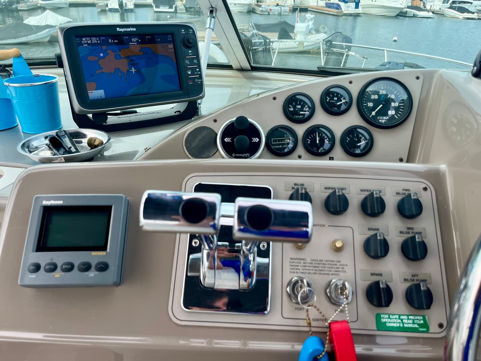 1999 Carver 350 Mariner - Photo 43