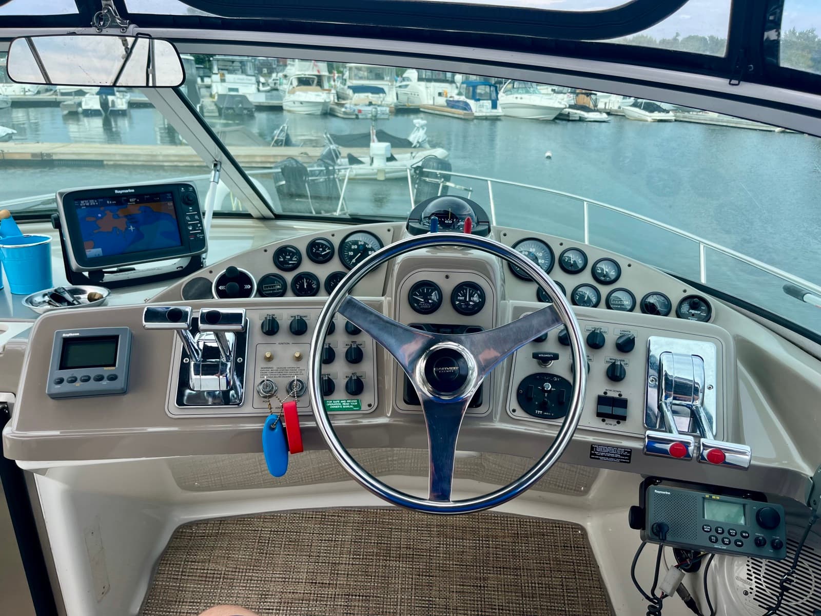 1999 Carver 350 Mariner - Photo 45