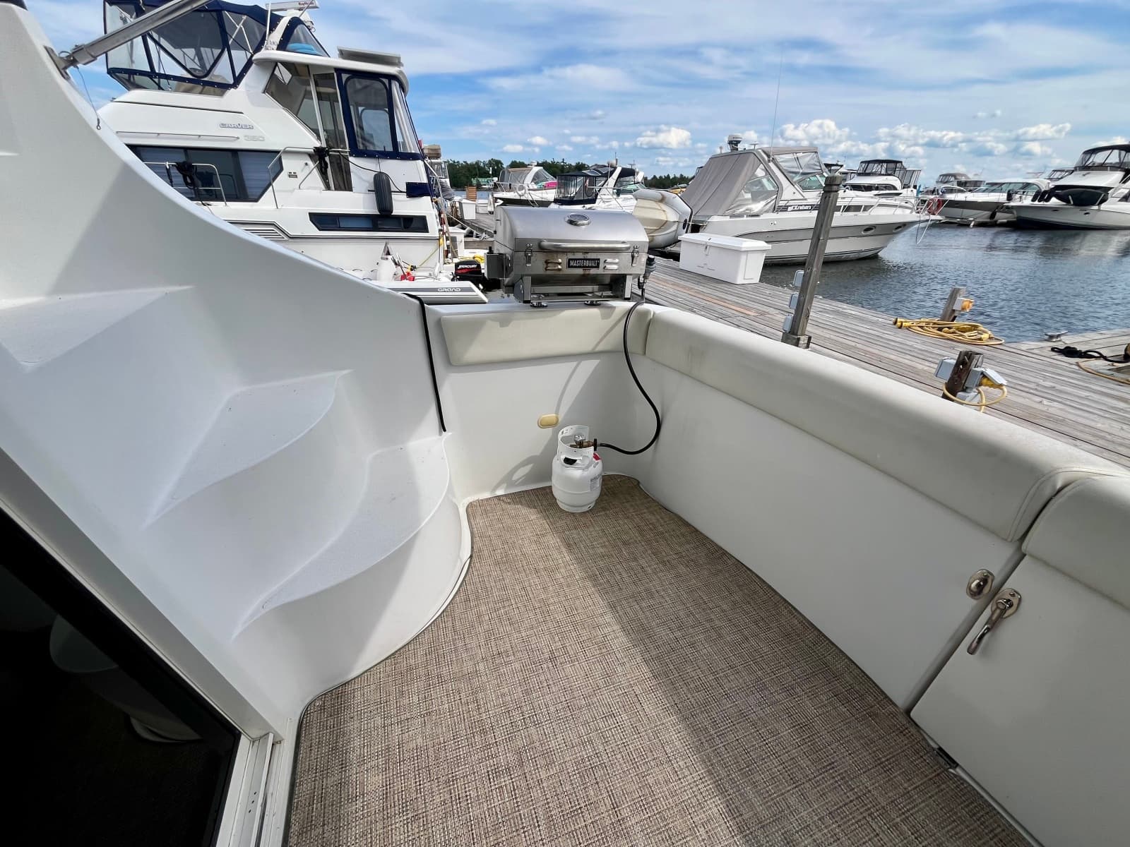 1999 Carver 350 Mariner - Photo 53