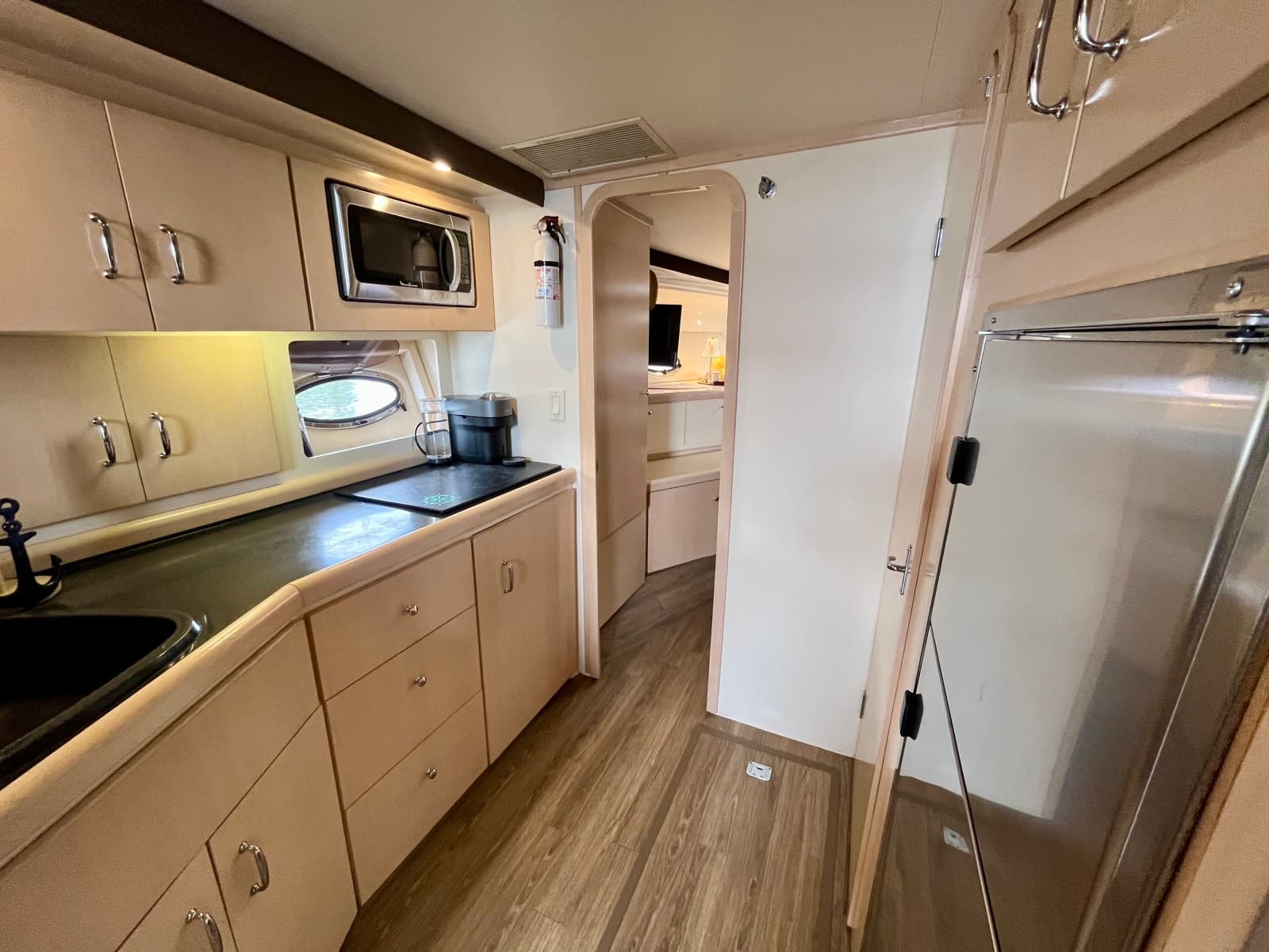1999 Carver 350 Mariner - Photo 67