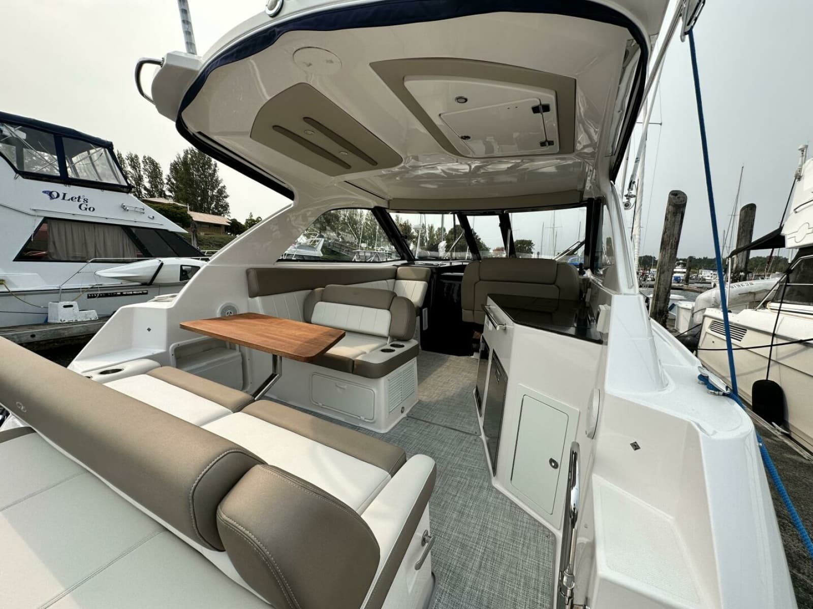 2014 Regal 35 Sport Coupe - Photo 8