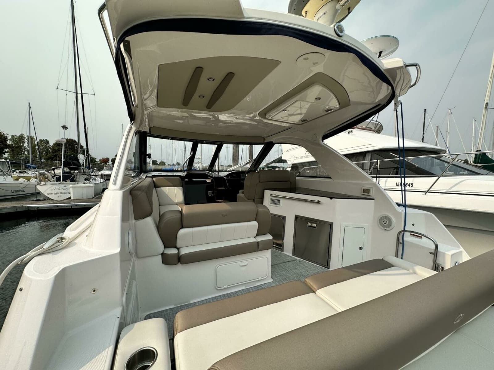 2014 Regal 35 Sport Coupe - Photo 9
