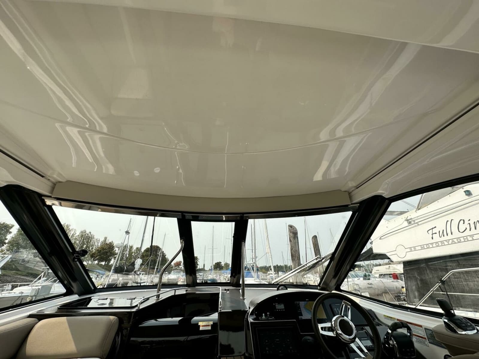 2014 Regal 35 Sport Coupe - Photo 18