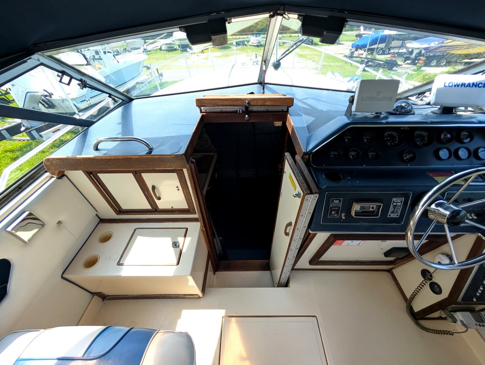 1987 Sea Ray 270 Amberjack - Photo 17