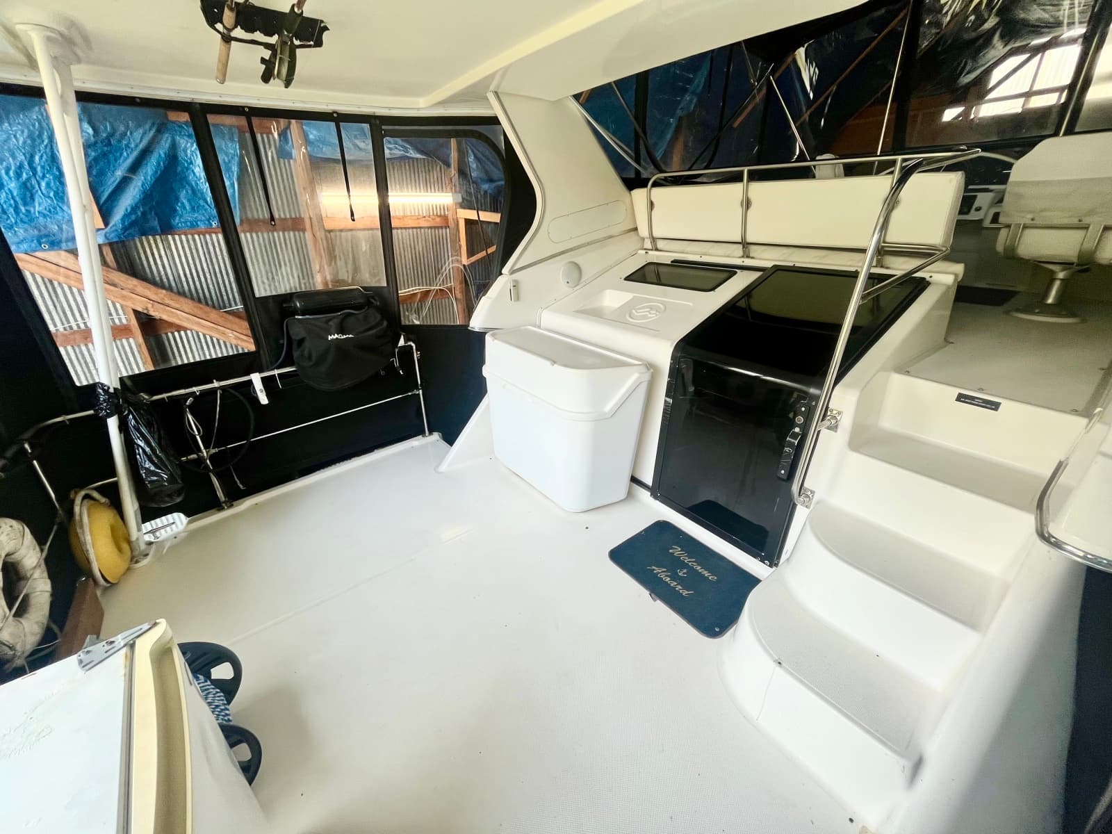 1995 Bayliner 3587 - Photo 7