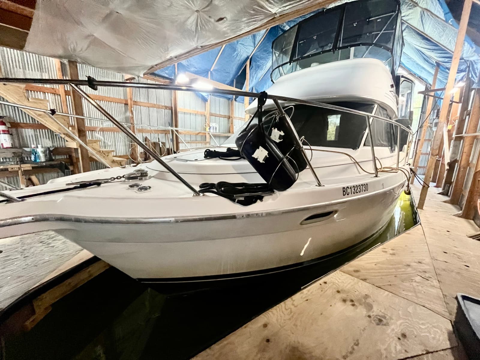 1995 Bayliner 3587 - Photo 4