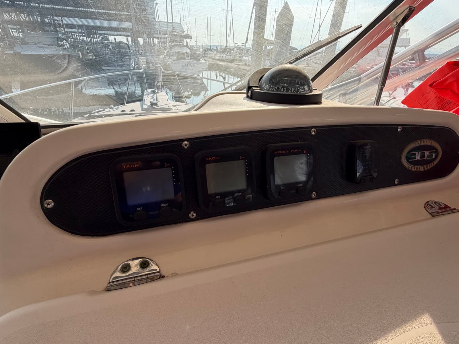 2007 Grady-White Express 305 - Photo 14