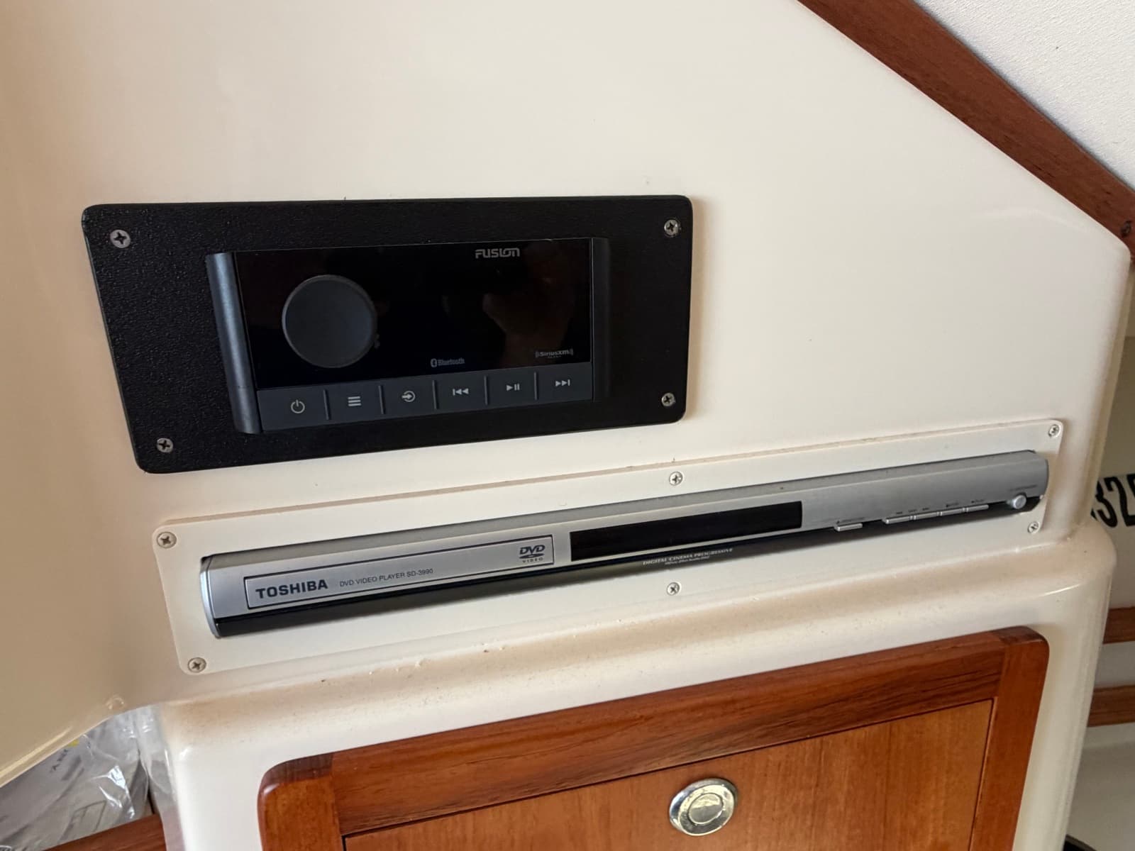 2007 Grady-White Express 305 - Photo 20