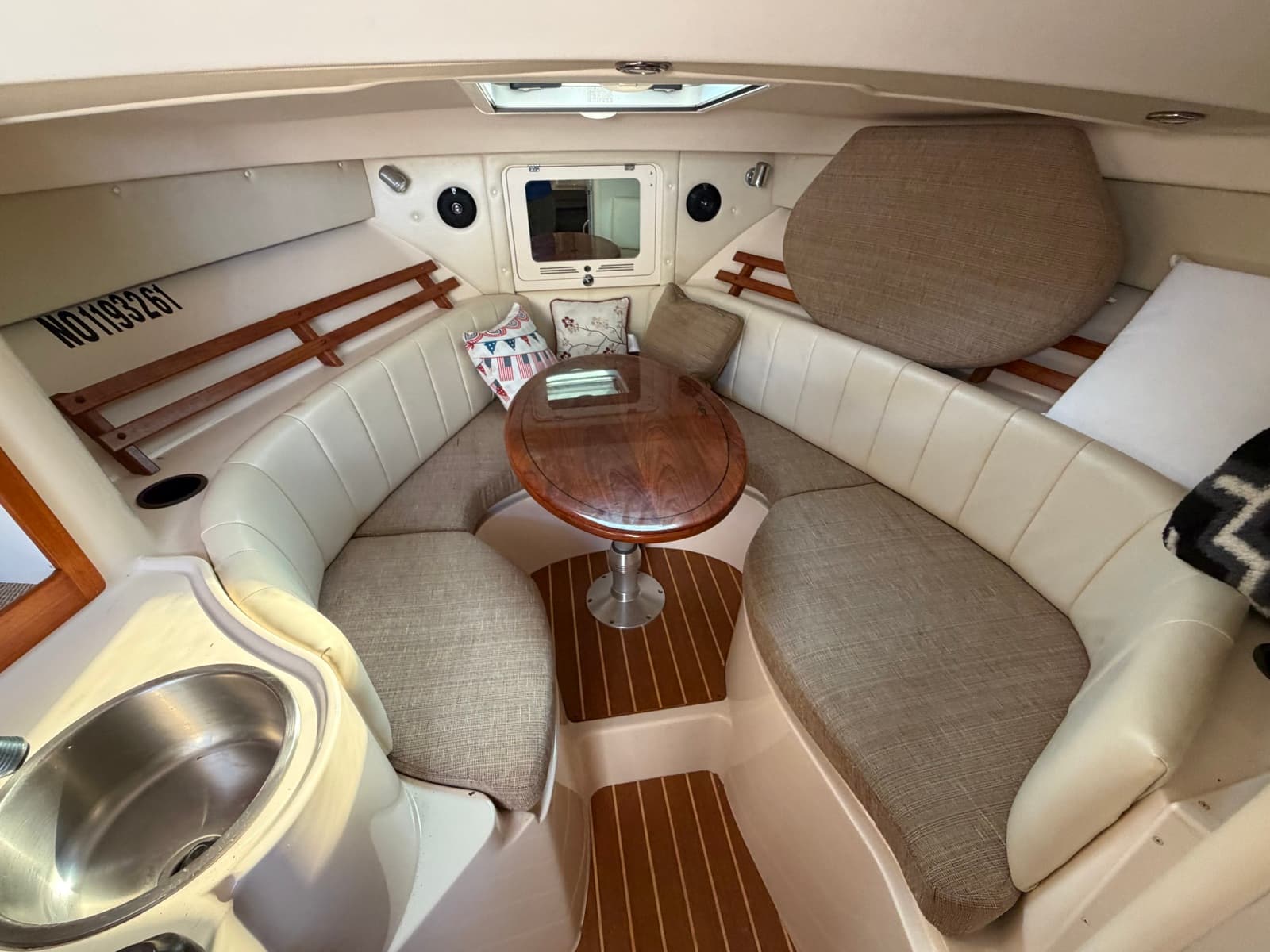 2007 Grady-White Express 305 - Photo 21