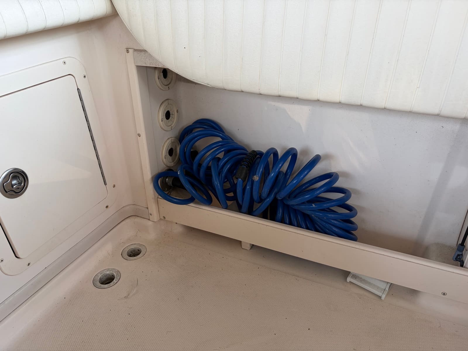 2007 Grady-White Express 305 - Photo 35