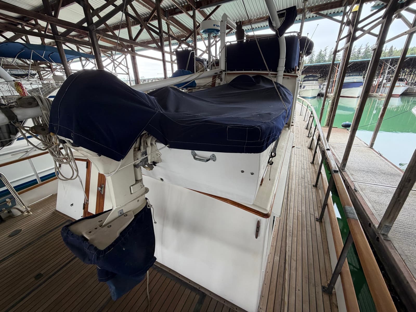 1969 Grand Banks 42 Classic - Photo 18