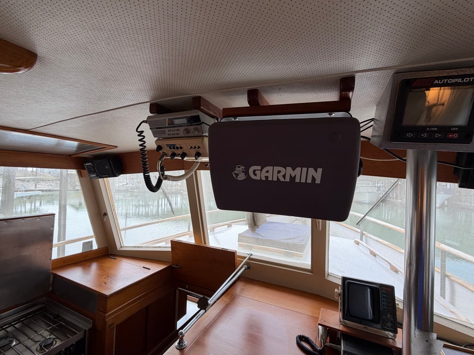 1969 Grand Banks 42 Classic - Photo 24
