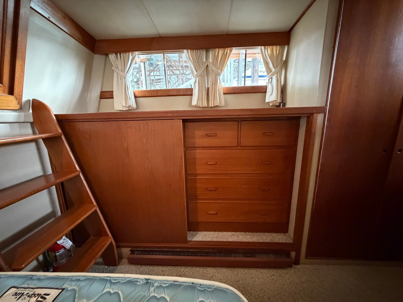 1969 Grand Banks 42 Classic - Photo 45