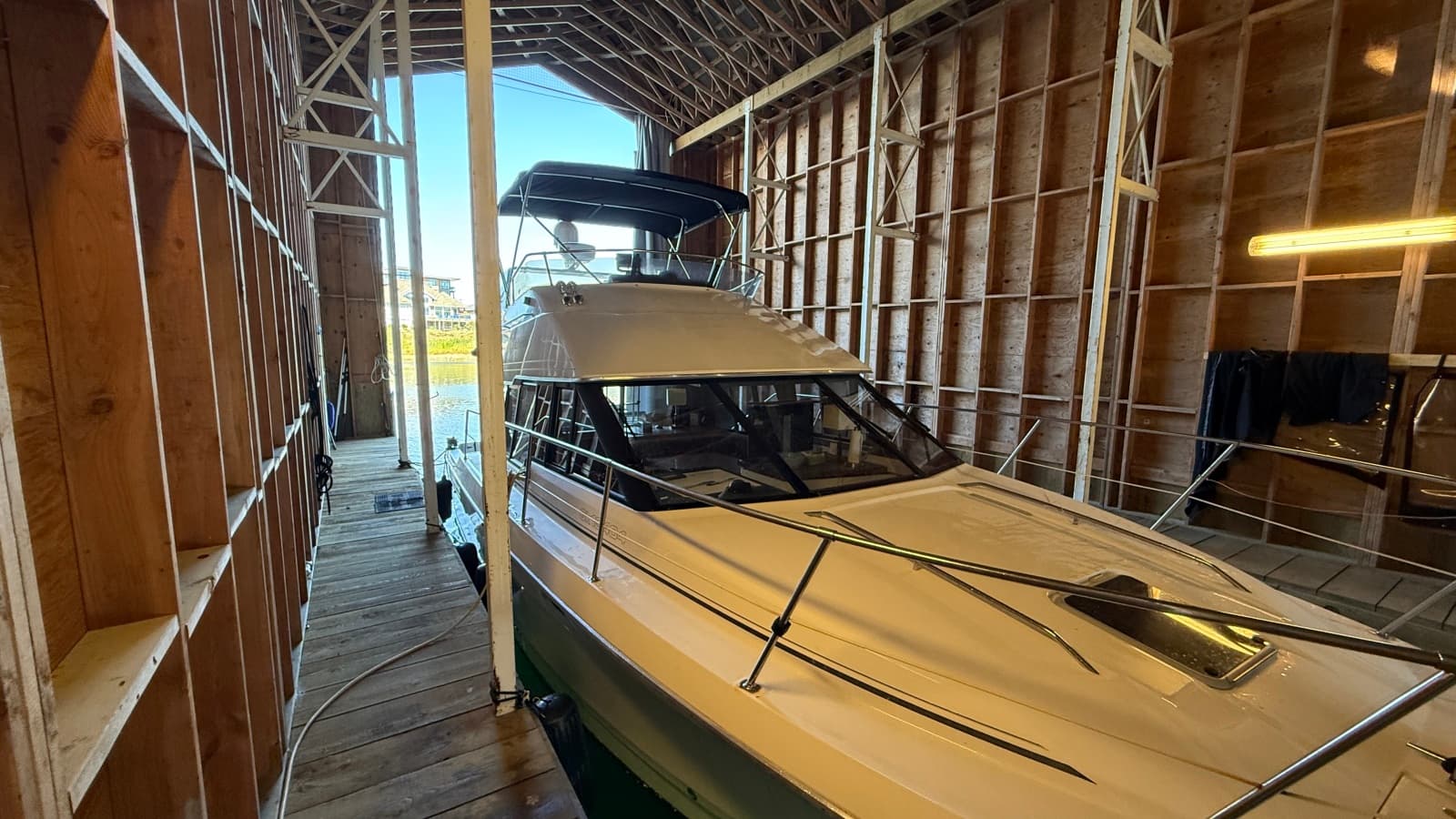 1992 Bayliner 3688 Motoryacht - Photo 3