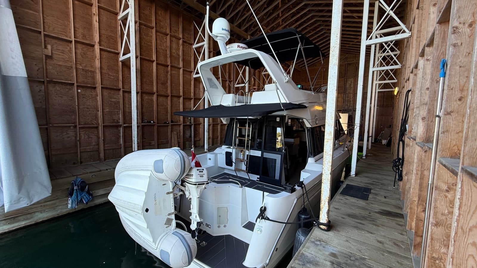 1992 Bayliner 3688 Motoryacht - Photo 4