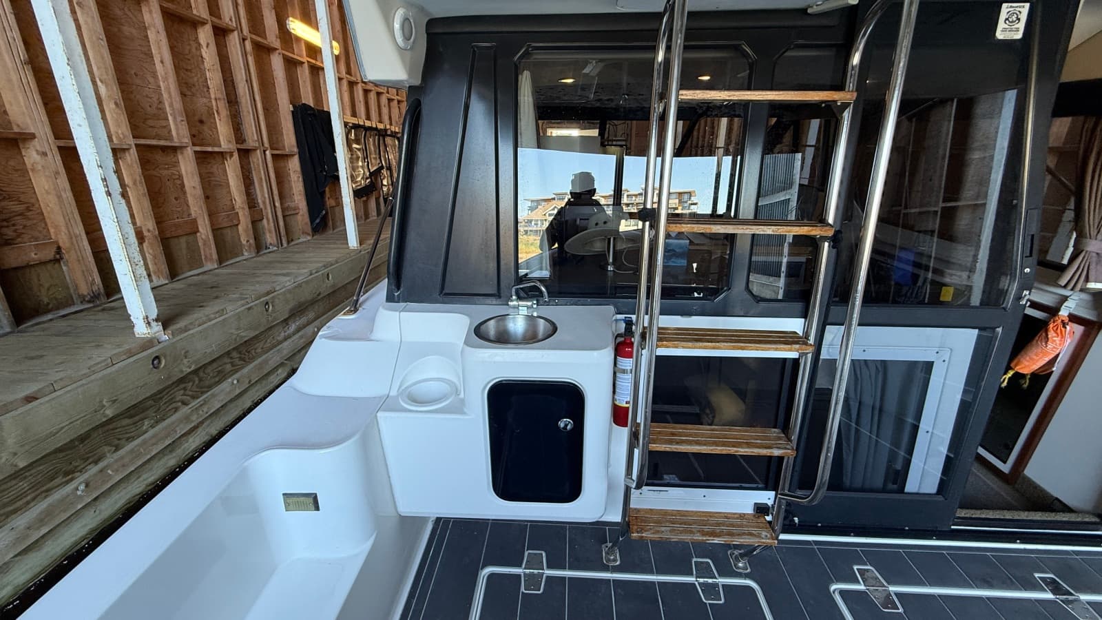 1992 Bayliner 3688 Motoryacht - Photo 9
