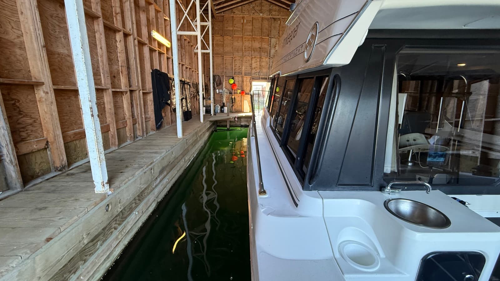 1992 Bayliner 3688 Motoryacht - Photo 10