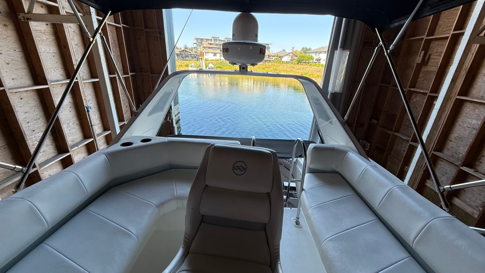 1992 Bayliner 3688 Motoryacht - Photo 23