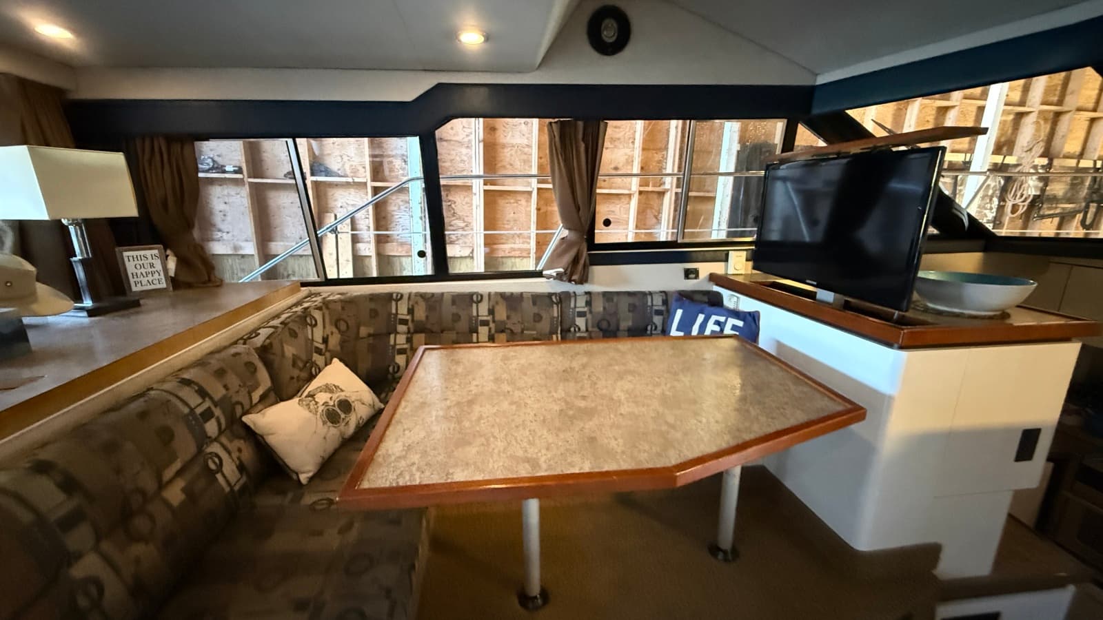 1992 Bayliner 3688 Motoryacht - Photo 34