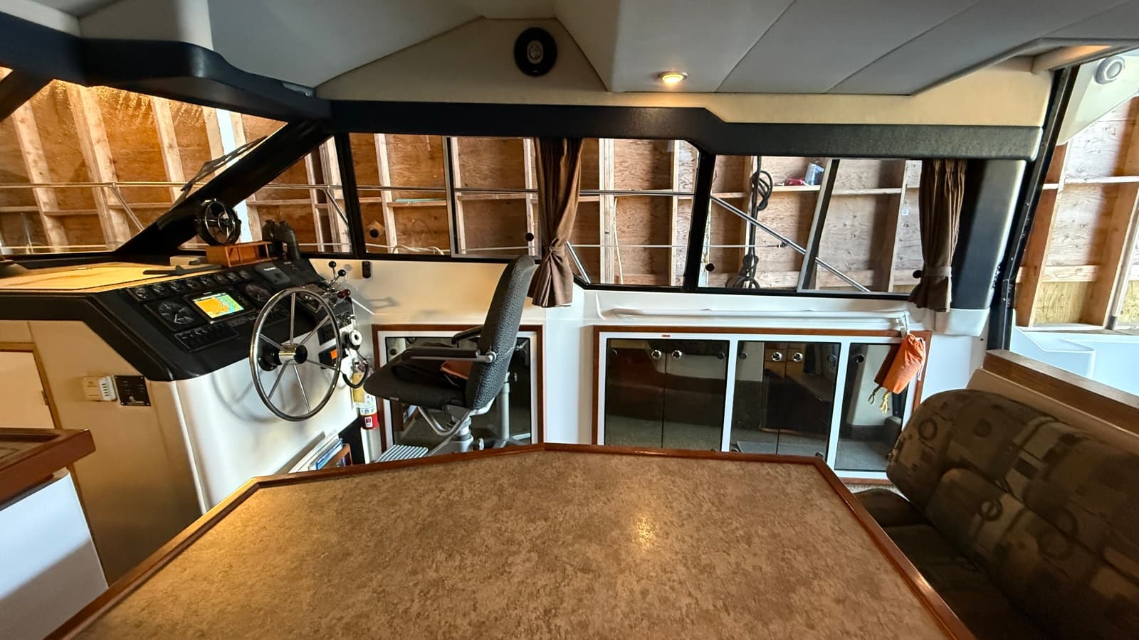 1992 Bayliner 3688 Motoryacht - Photo 36