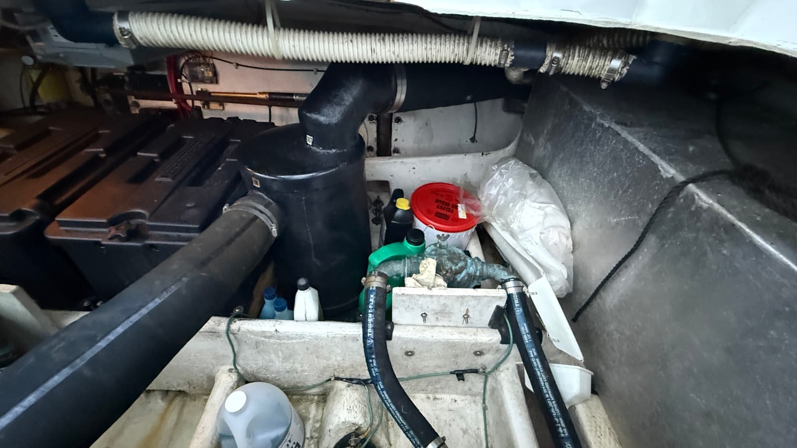 1992 Bayliner 3688 Motoryacht - Photo 61