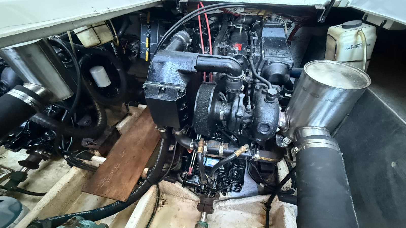 1992 Bayliner 3688 Motoryacht - Photo 62