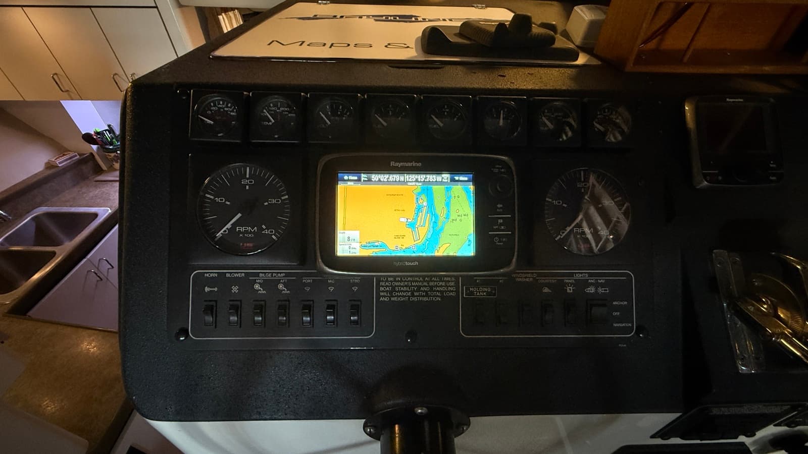 1992 Bayliner 3688 Motoryacht - Photo 70