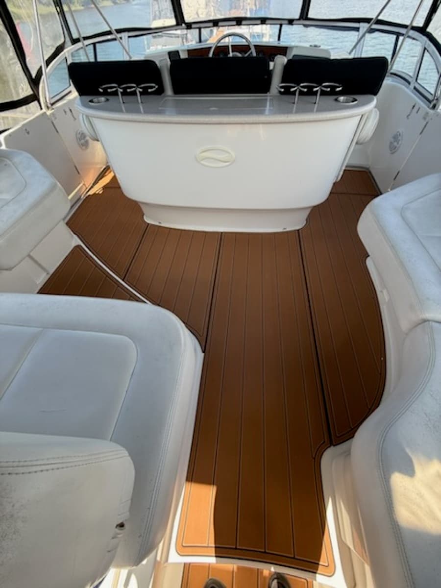 2004 Silverton 43 Motor Yacht - Photo 16