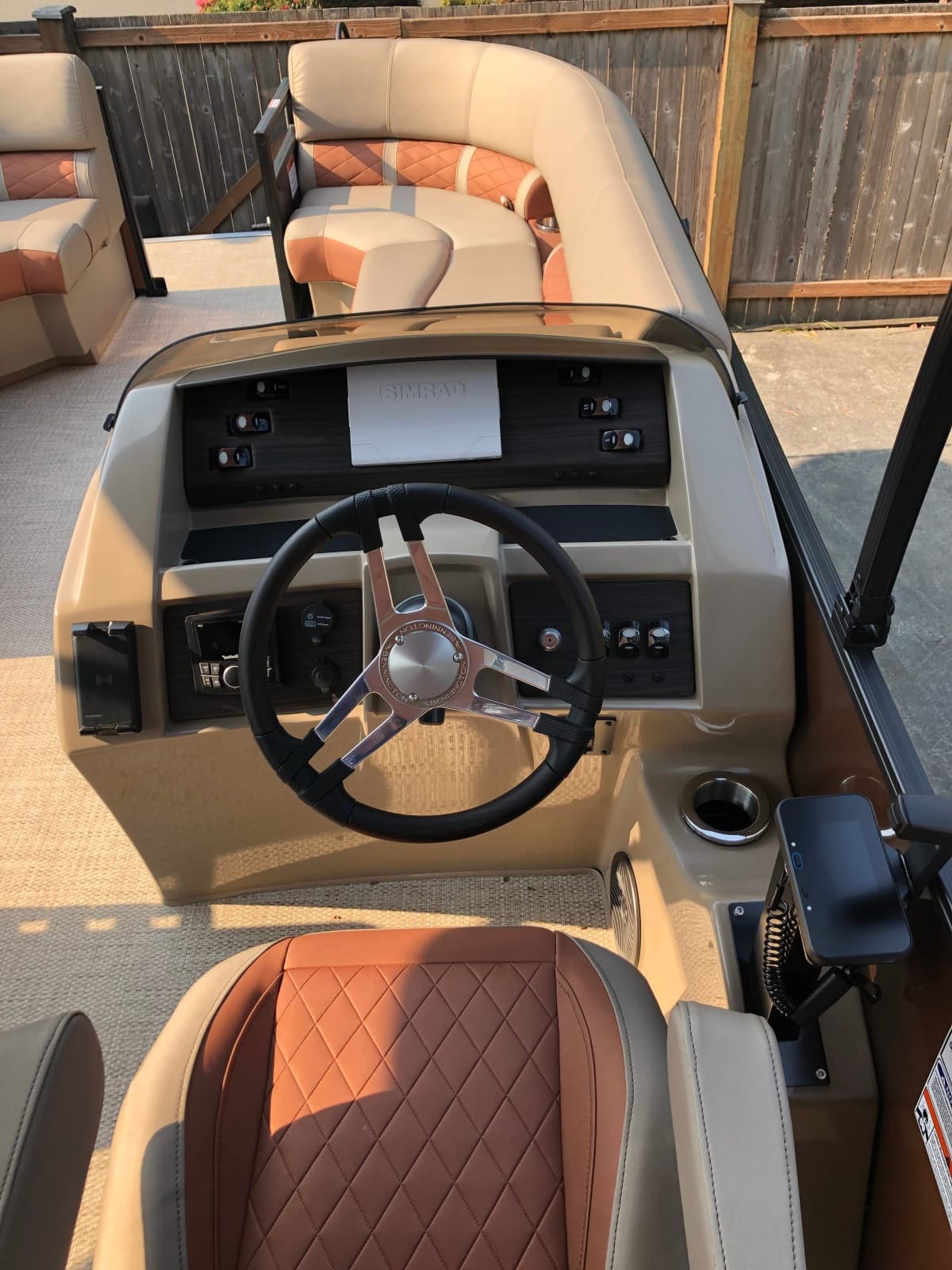 2023 Bennington 22 LSB - Photo 14