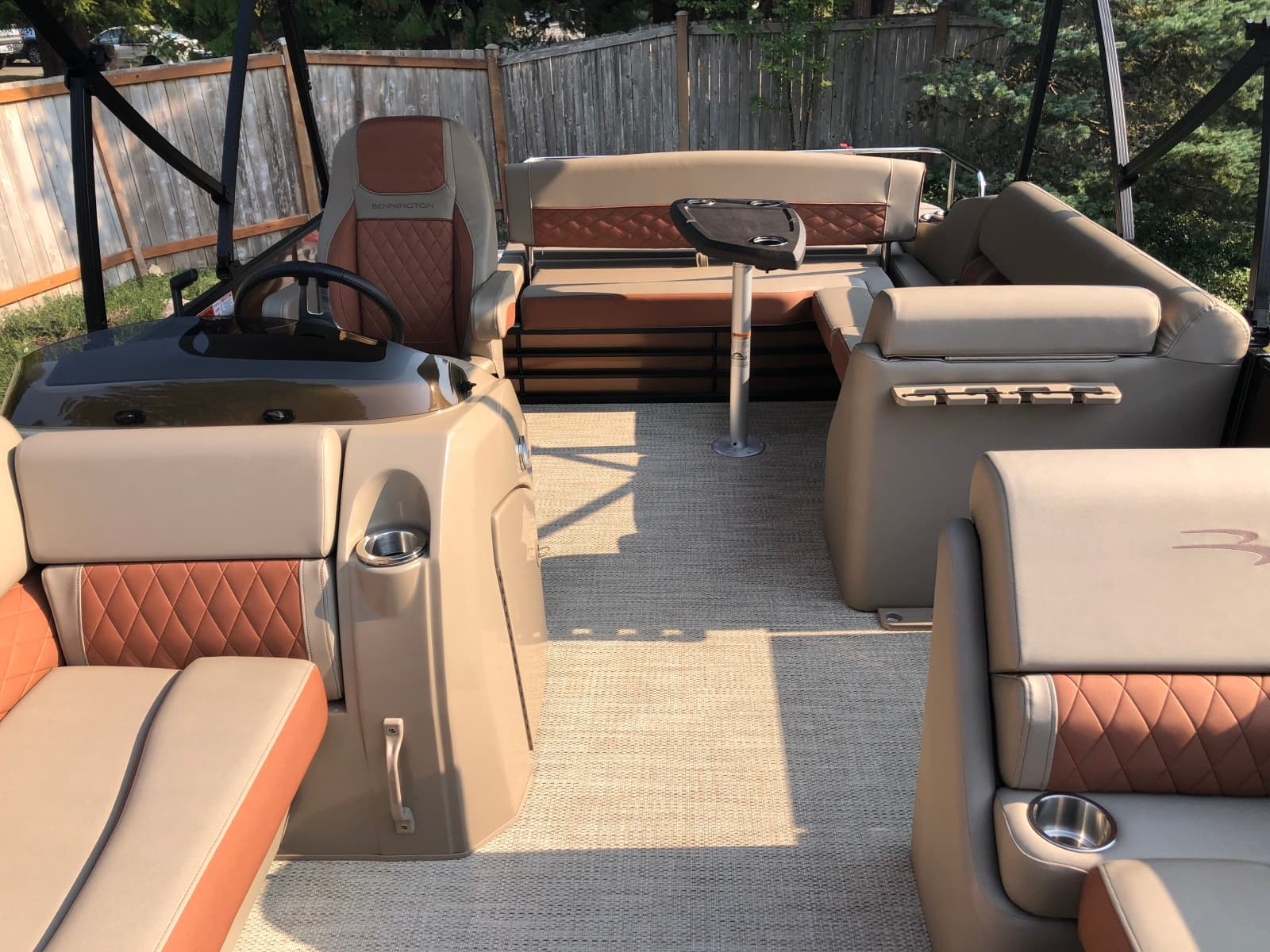 2023 Bennington 22 LSB - Photo 15